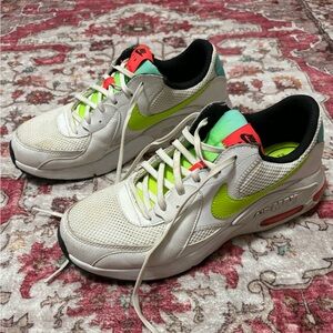 Size 9.5 women’s nike air max💚🩷🩵